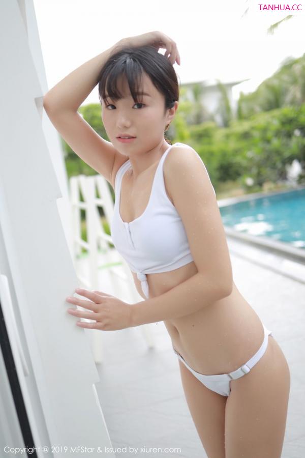 Kely香香  [MFStar]高清写真图 2019.09.23 VOL.214 Baileys 香儿第9张图片